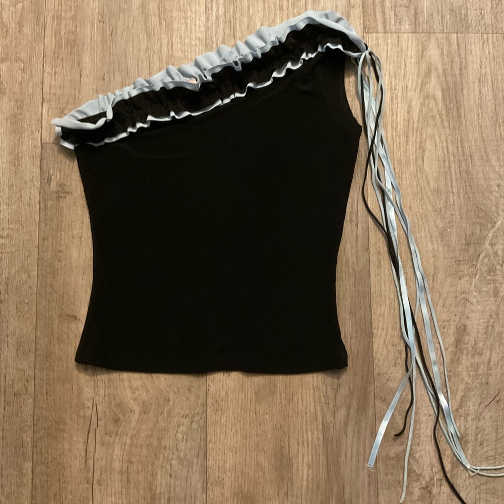 Y2K Form Fitting Off the Shoulder Tassel Cropped Blouse Size Small